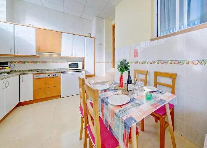 Raquel By Interhome *